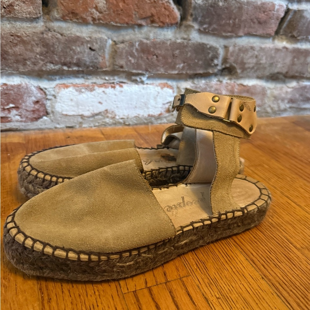 Free People Sandals
